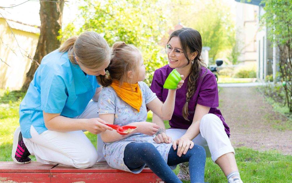 Hoffnungsträger für die Kleinsten: Wie der Pflegedienst Nicole Tobias mit der „Bärenfamilie“ neue Maßstäbe in der Kinderintensivpflege setzt